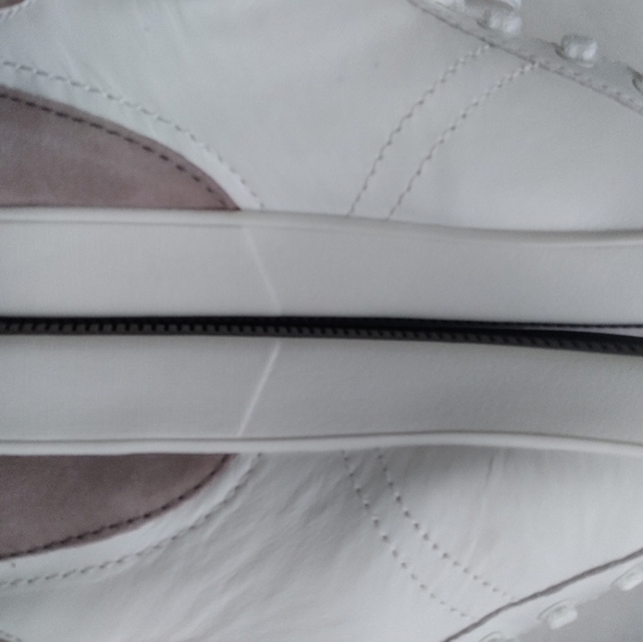 Naturalizer Morrison leather fashion white sneakers, 10 wide, good condition - Picture 6 of 16